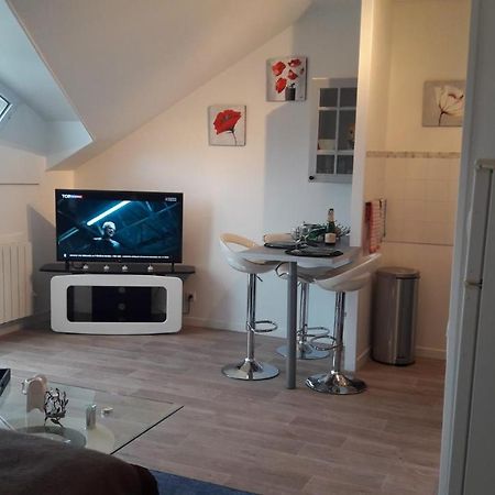Ferienwohnung Le Parmentier Compiègne Exterior foto