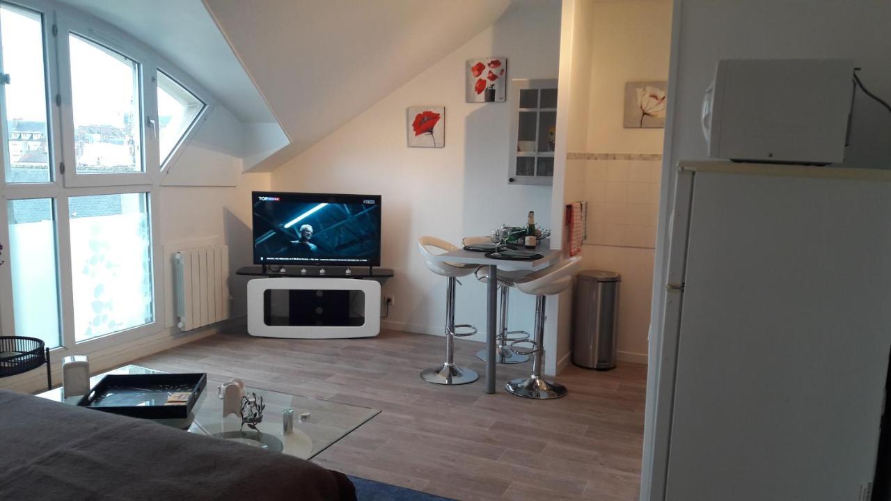 Ferienwohnung Le Parmentier Compiègne Exterior foto